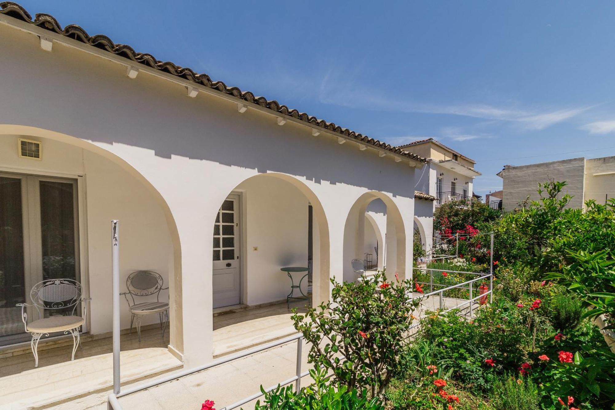 Lena Kassiopi Apartments Exterior foto